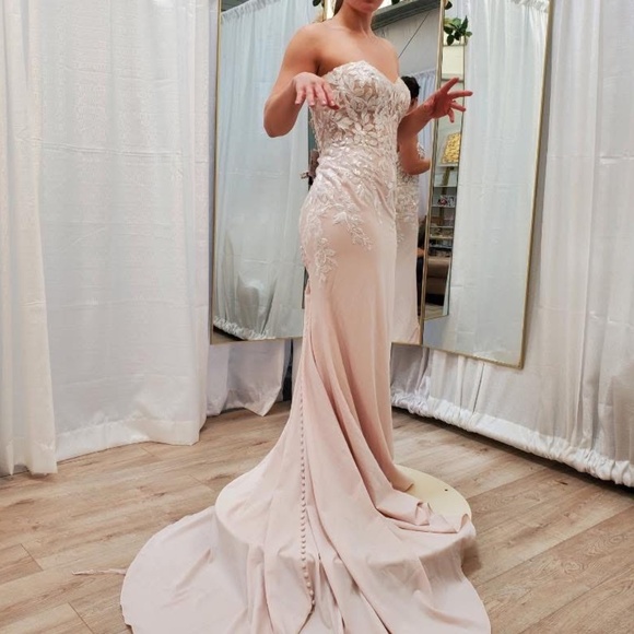 REBECCA INGRAM-LILY - Picture 2 of 6